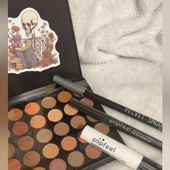 -Makeup Bundle- - Picture 8 of 10